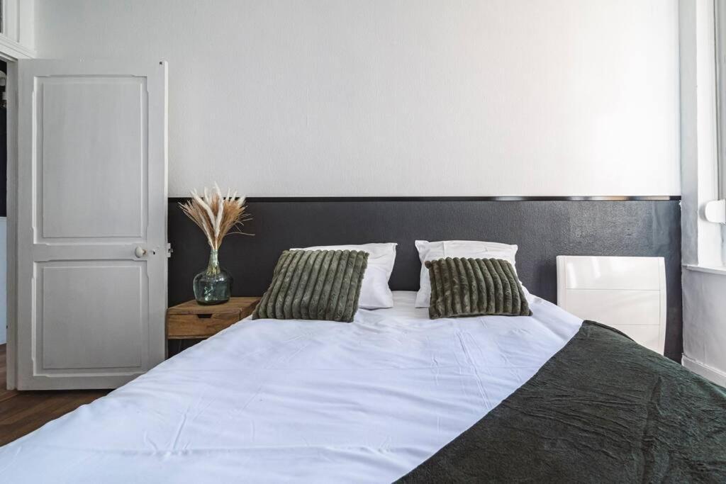 Le Cosy - 2 Chambres - Hyper Centre Reims Exterior foto